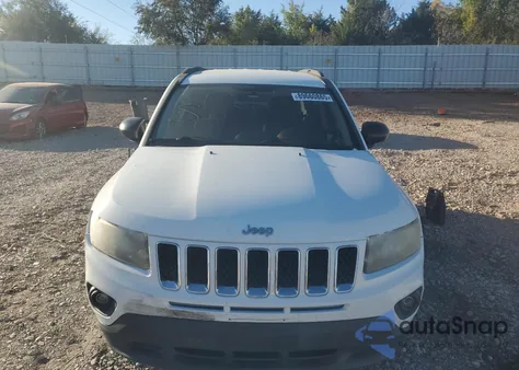 2015 Jeep Compass Sport из США, поврежденный, VIN 1C4NJCBA5FD284740